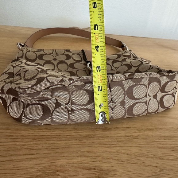 Coach monogram shoulder bag - Picture 12 of 12